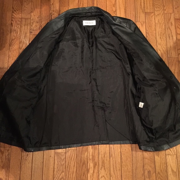 Genuine Men’s Black Leather Jacket - Picture 2 of 6